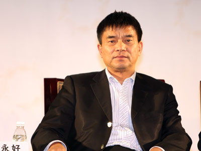 劉永好：企業(yè)家應(yīng)追求得到社會(huì)認(rèn)同