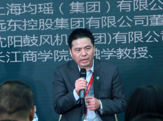 “2015中國綠公司年會”于4月20日在沈陽舉行。上圖為長遠東控股集團有限公司董事局主席兼首席執(zhí)行官蔣錫培。(圖片來源：新浪財經(jīng) 劉海偉 攝)